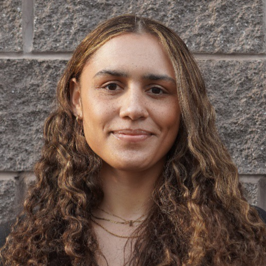 Isabel Frey Headshot